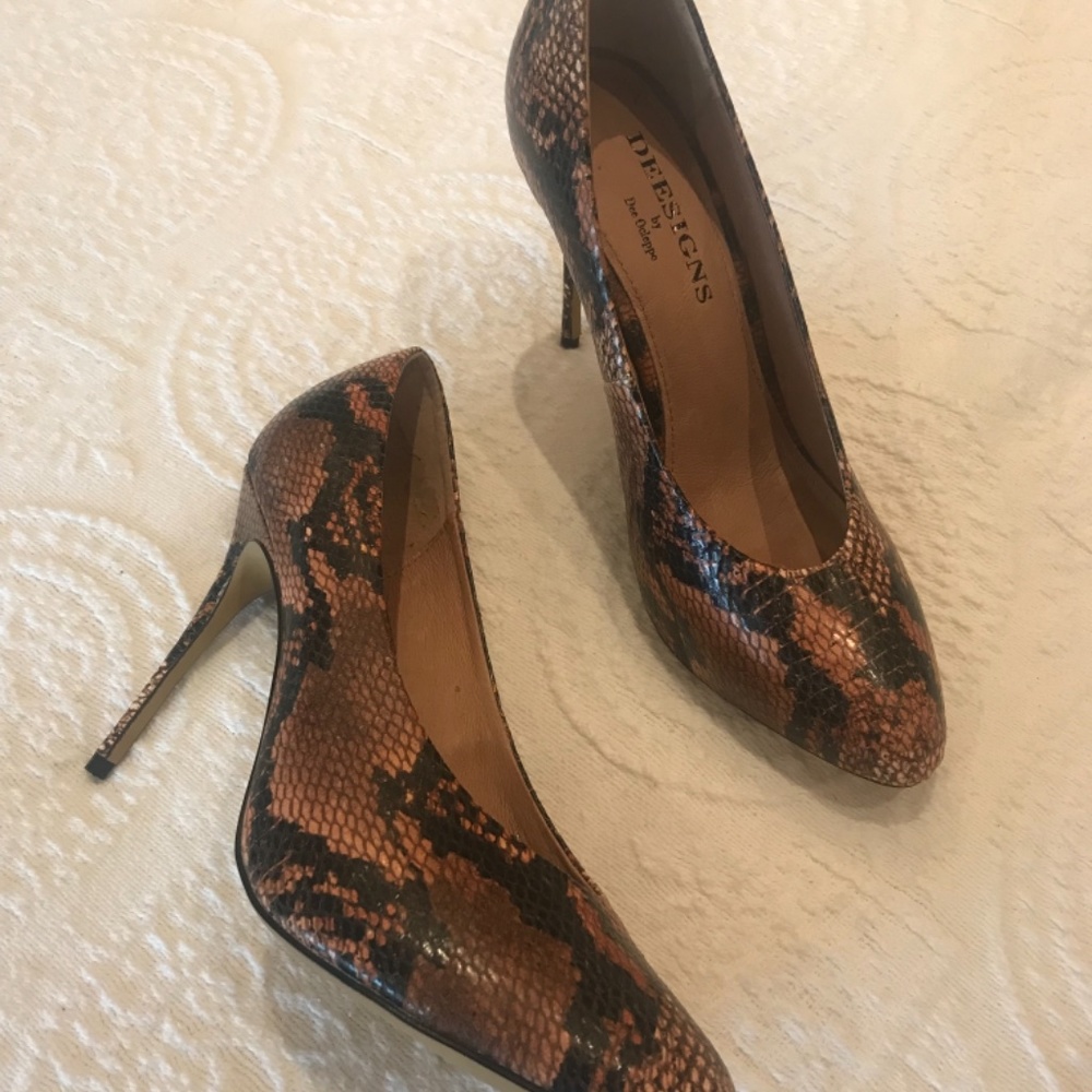 Dee Ocleppo Python Pumps - Picture 2 of 5